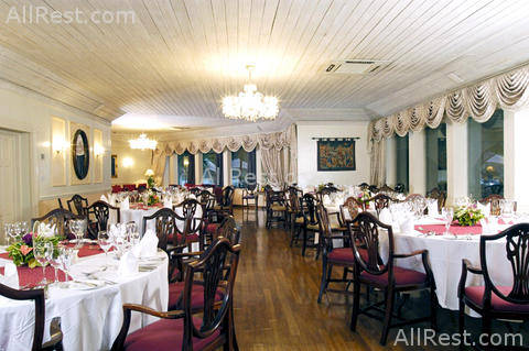 Colony Club 28